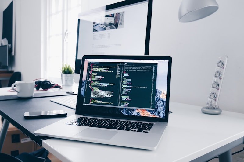 Building Scalable Full-Stack Web Applications with Modern Laravel and TailwindCSS